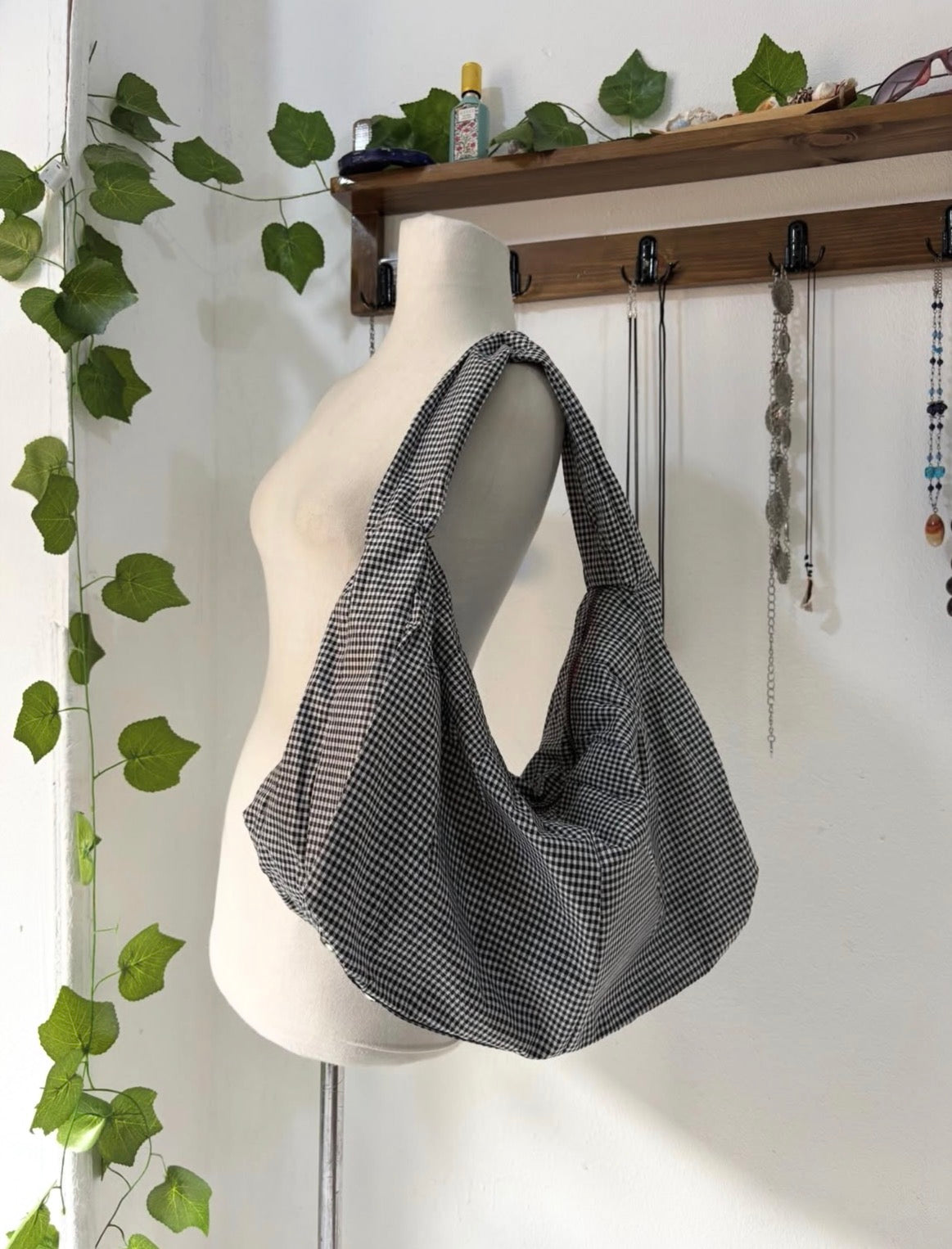 Y2K striped shoulder bag